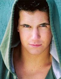 robbieamell